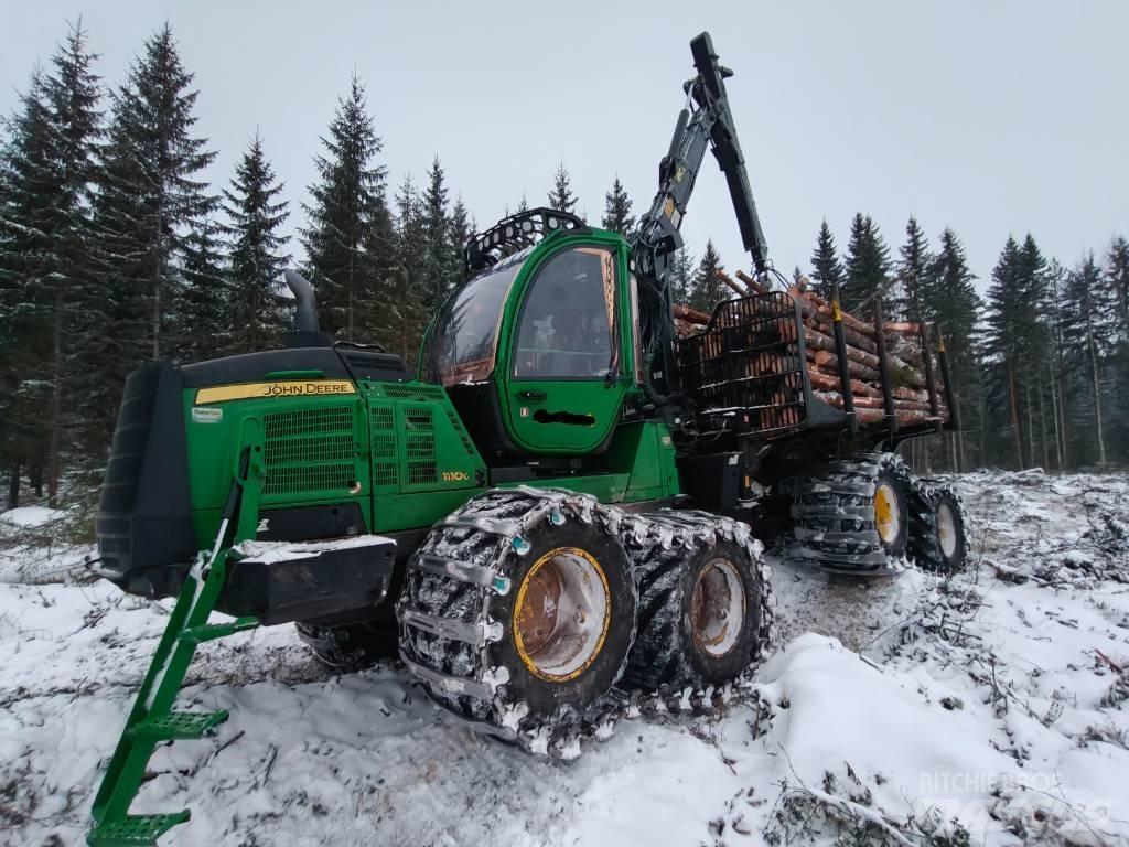 John Deere 1110G Μεταφορείς ξυλείας