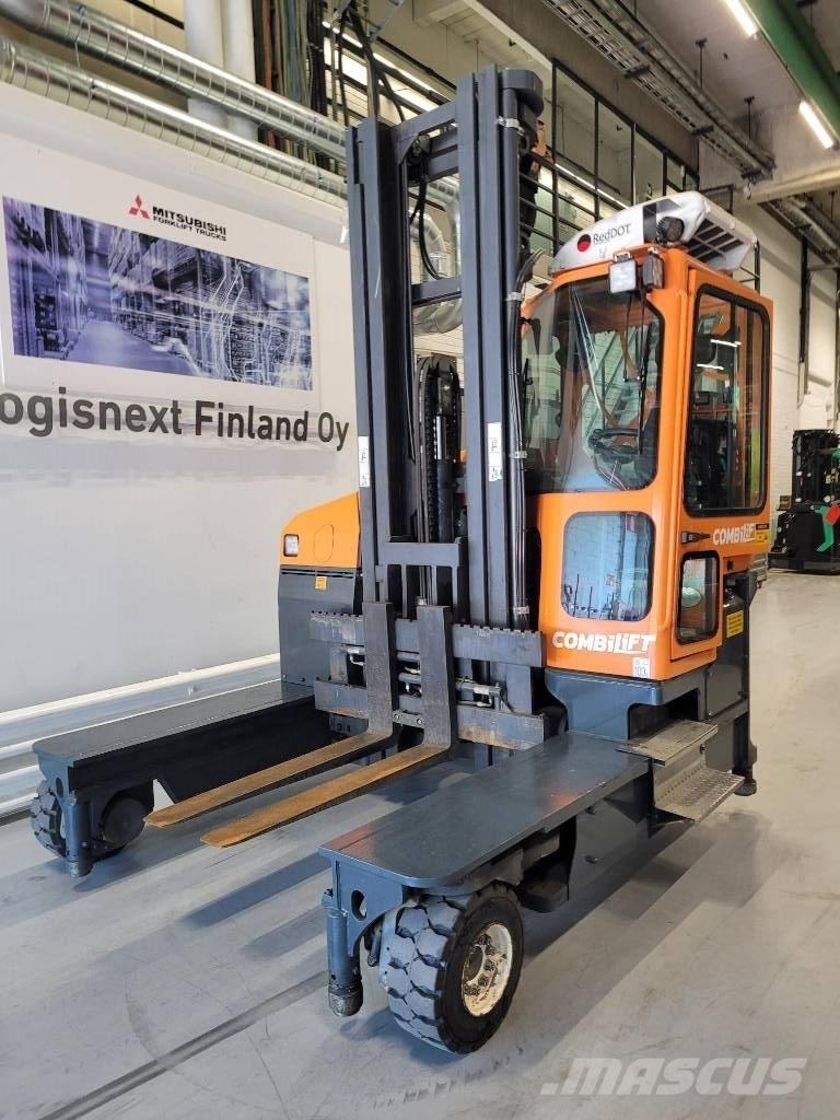 Combilift C 4000 Ανυψωτικά στενών δρόμων 4 κατευθύνσεων