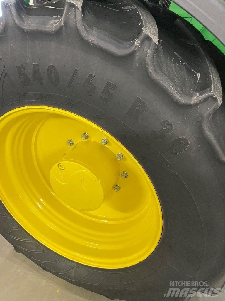 John Deere 6155R Τρακτέρ