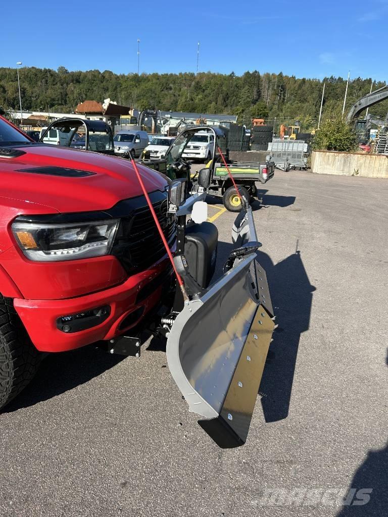 Hilltip Vikplog Εκχιονιστήρες και χιονοδιώχτες