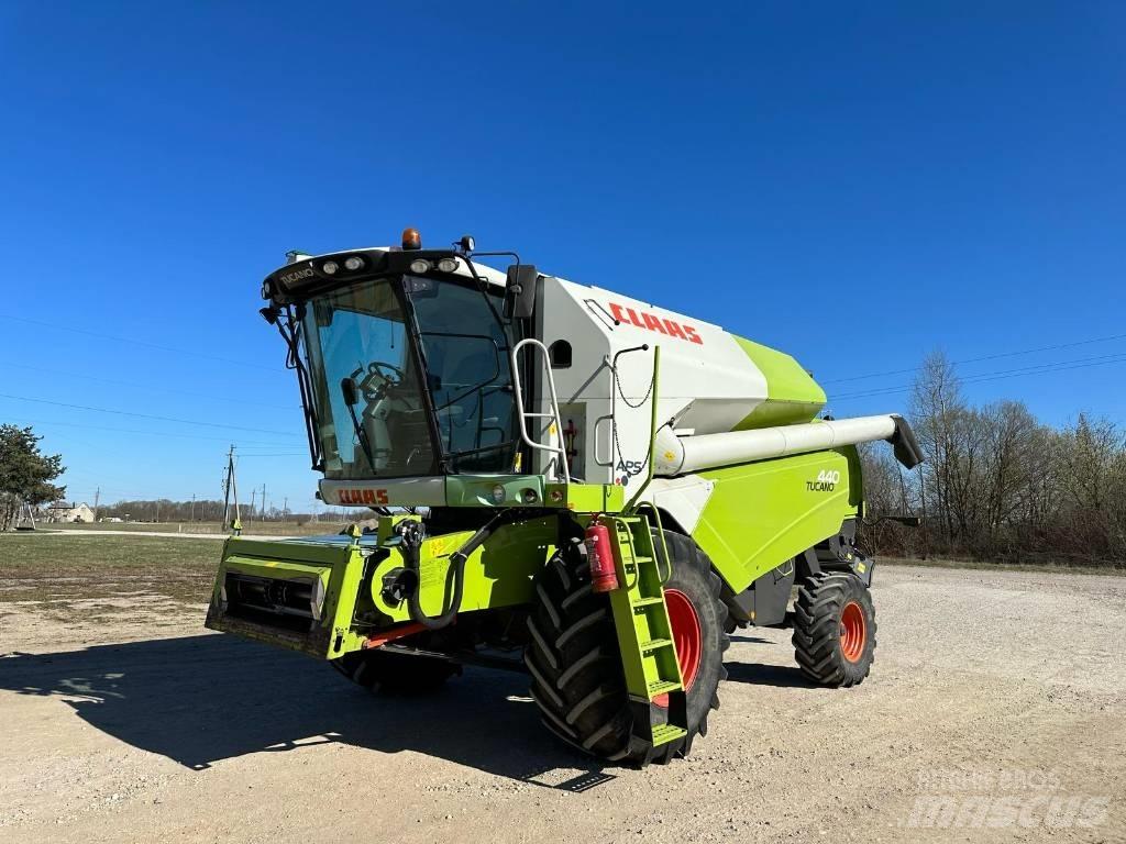 CLAAS Tucano 440 Θεριζοαλωνιστικές μηχανές