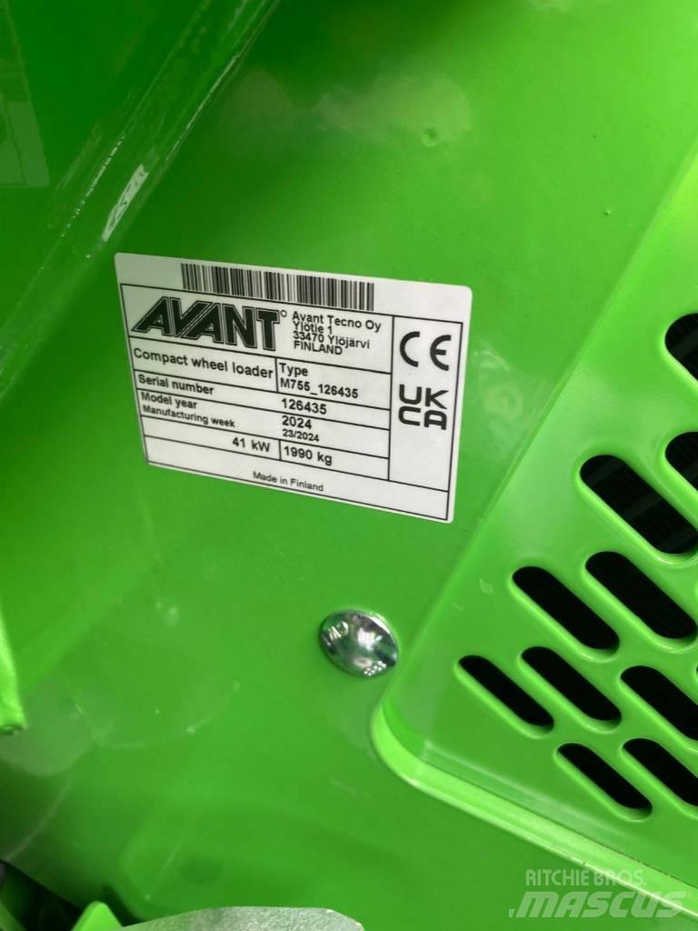 Avant 755 i Άλλα μηχανήματα φροντίδας εδάφους
