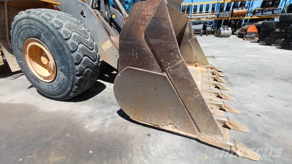 Volvo L 180 F Φορτωτές με λάστιχα (Τροχοφόροι)