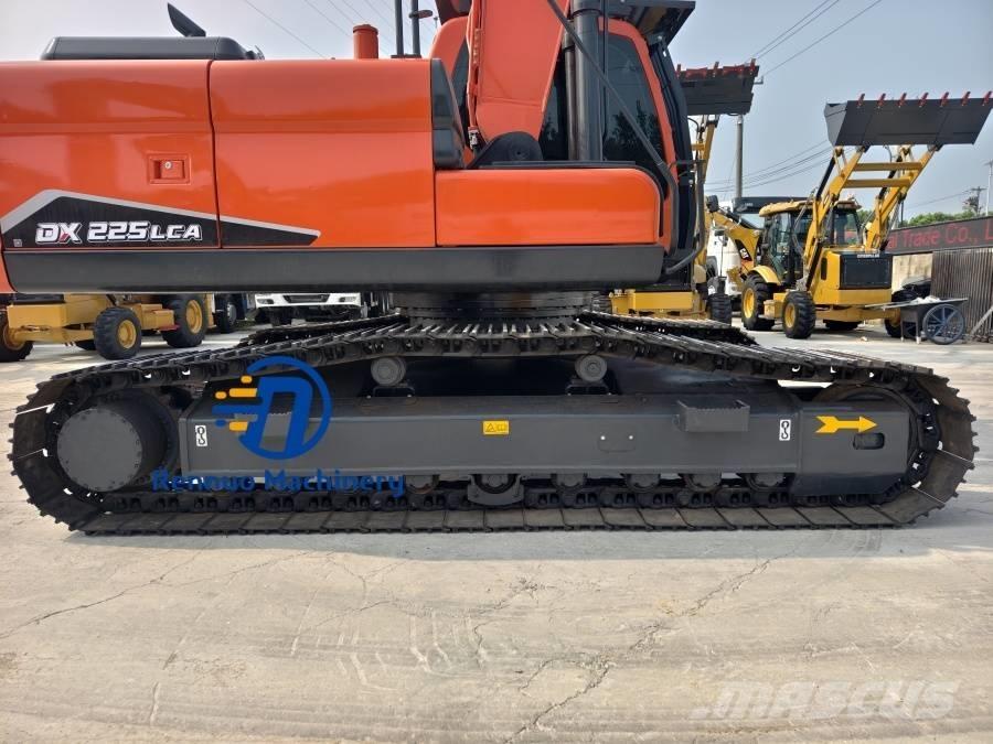 Doosan DX 225 LCA Εκσκαφείς με ερπύστριες