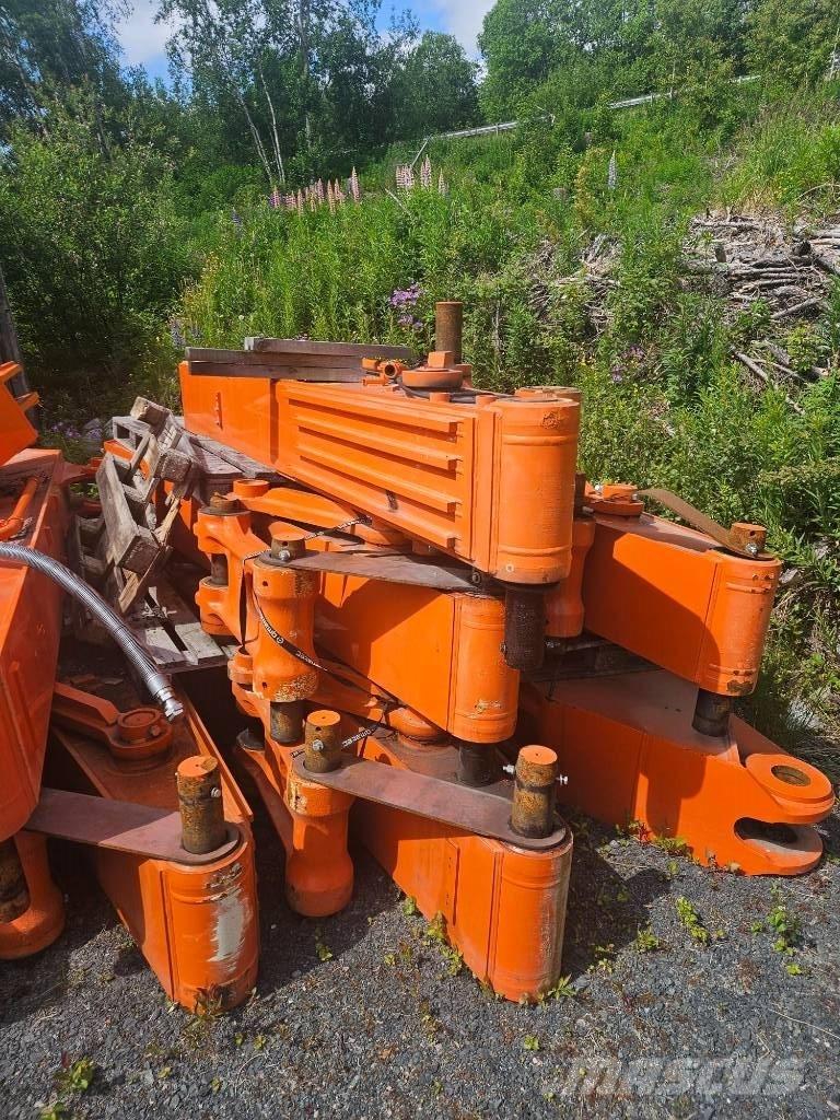 Hitachi ZX 350 LC-7 Μπούμες και κουτάλες