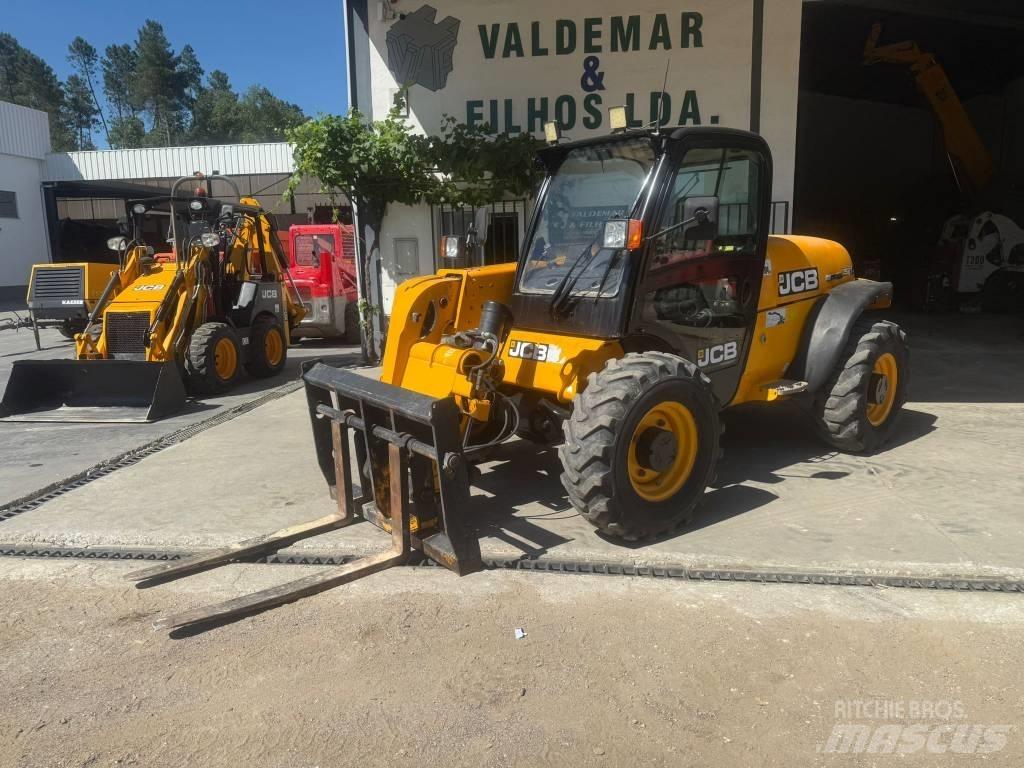 JCB 527-55 Συστήματα τηλεχειρισμού για τη γεωργία