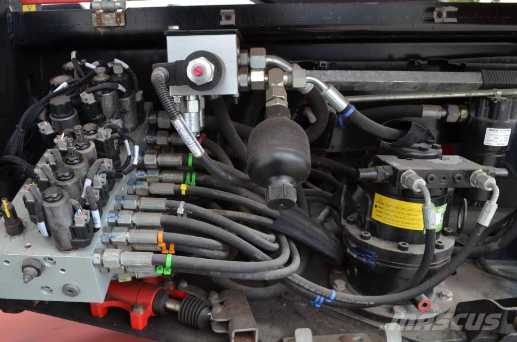 Manitou ManGo 12 Ανυψωτήρες με αρθρωτό βραχίονα