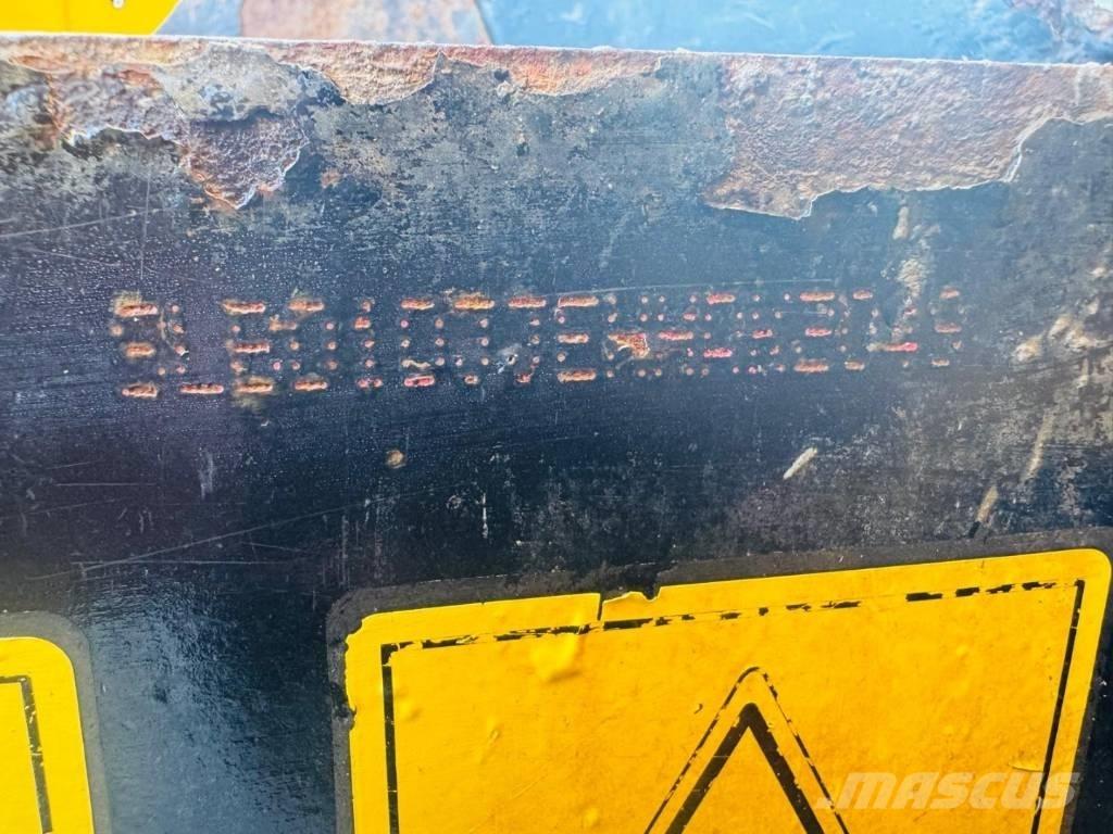 JCB 6 T Dumpers εργοταξίου
