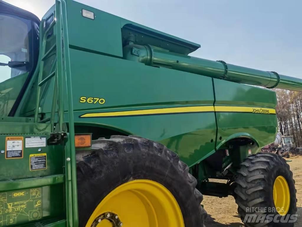 John Deere S670 Θεριζοαλωνιστικές μηχανές