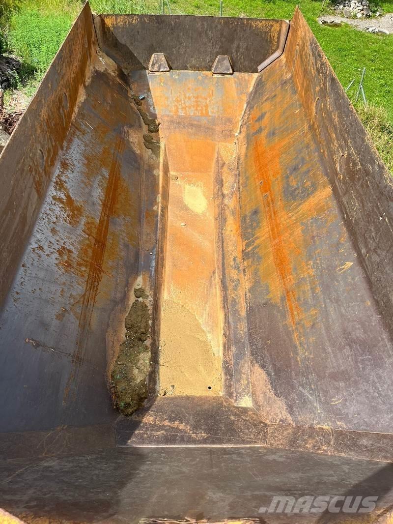 CAT 725 Σπαστό Dump Truck ADT
