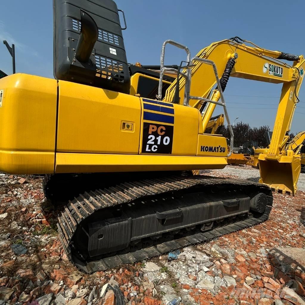 Komatsu 210-8 Εκσκαφείς με ερπύστριες