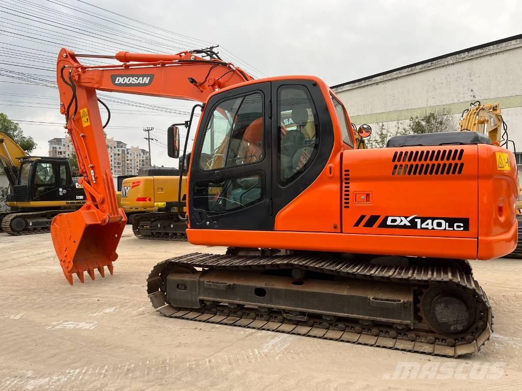 Doosan DX 140 LC Εκσκαφείς με ερπύστριες