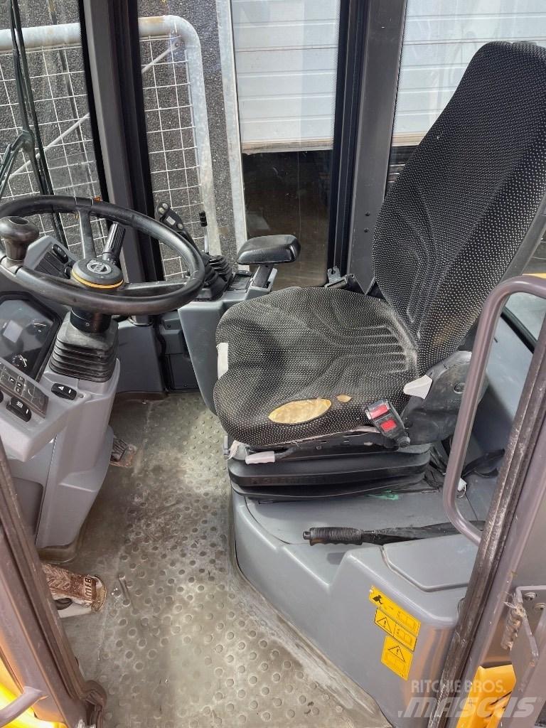 Volvo L30G Μίνι φορτωτές