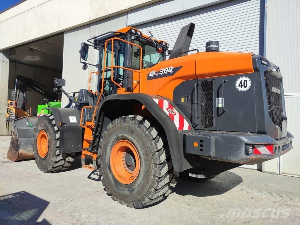Doosan DL 380-7 Φορτωτές με λάστιχα (Τροχοφόροι)