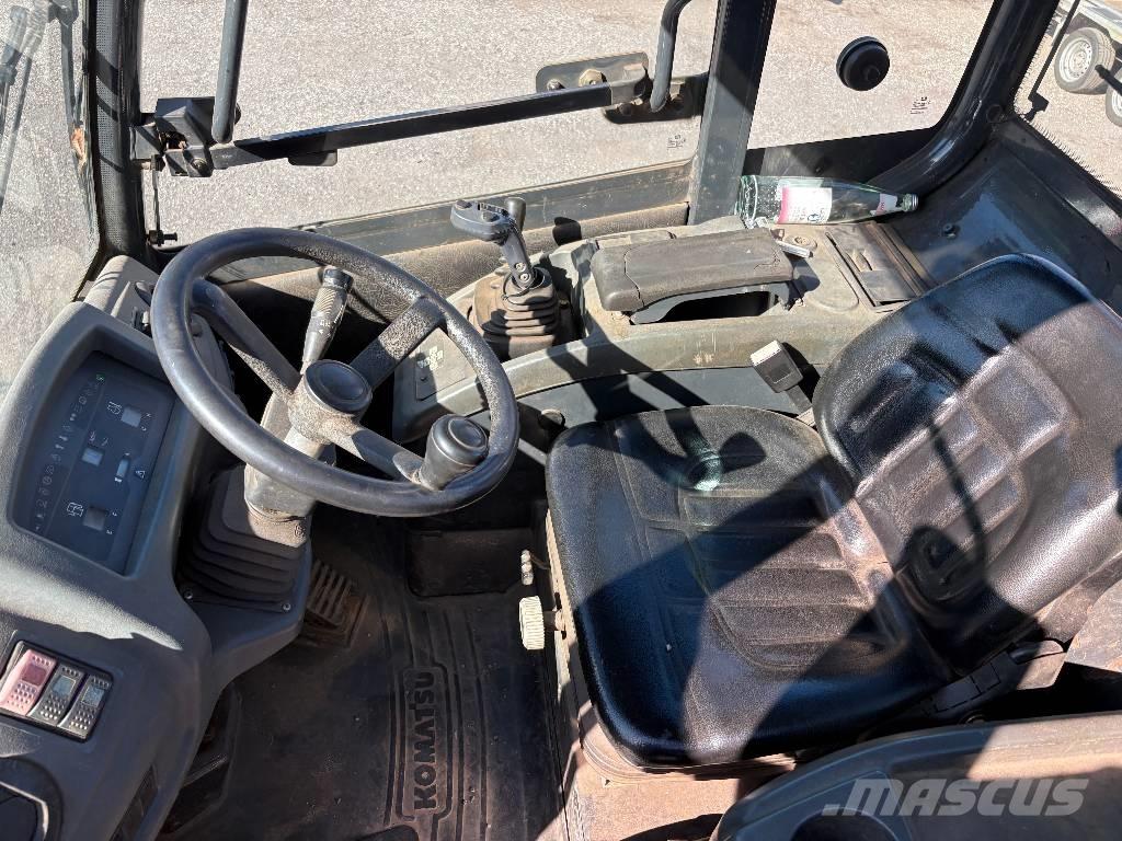 Komatsu WA 90 Φορτωτές με λάστιχα (Τροχοφόροι)