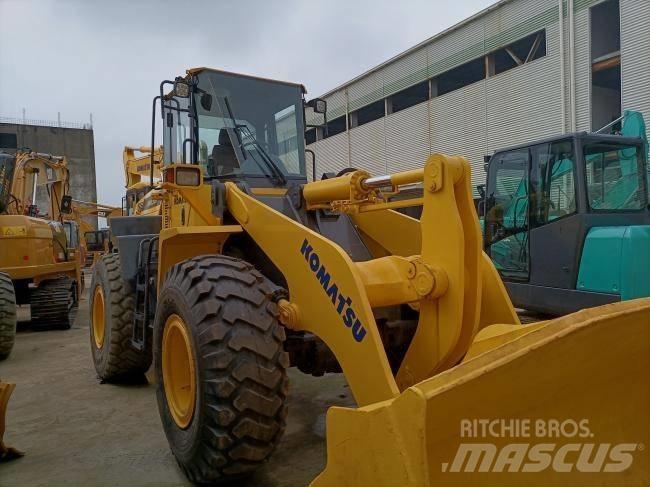 Komatsu WA 320 Φορτωτές με λάστιχα (Τροχοφόροι)