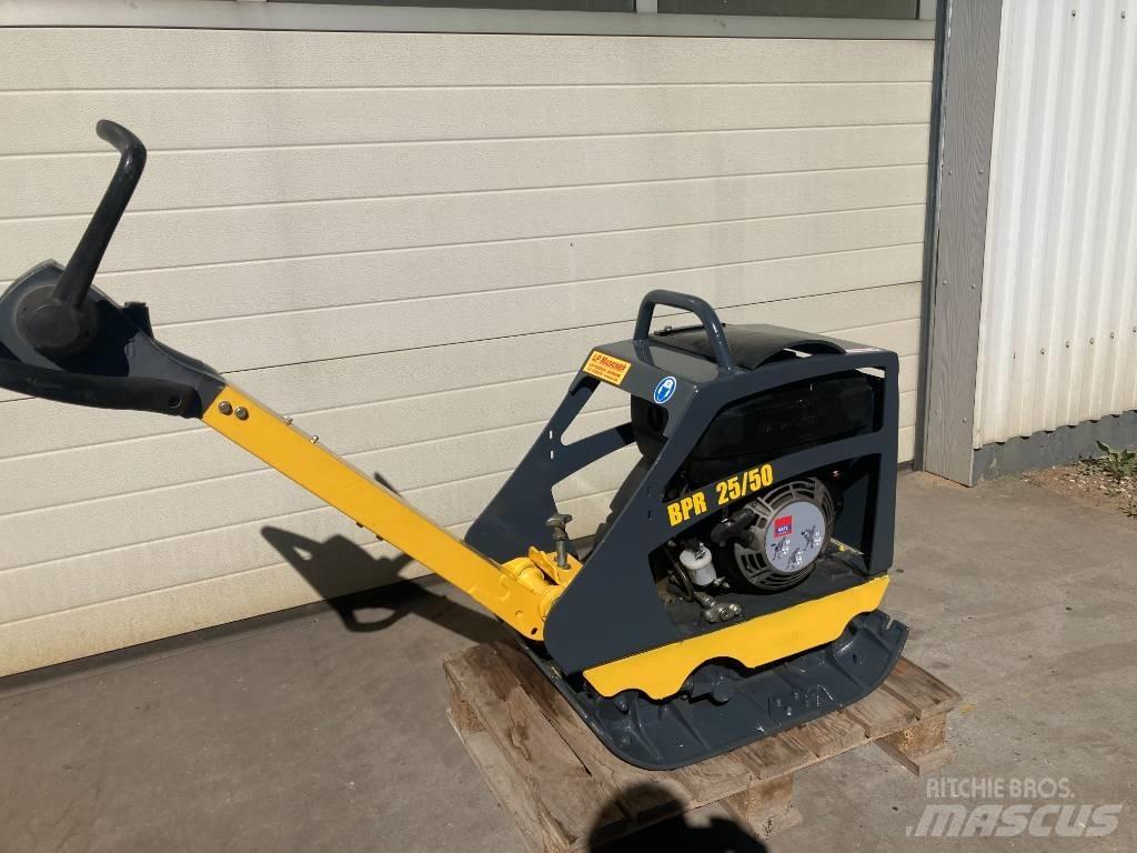 Bomag BPR 25/50 Επίπεδοι κόπανοι