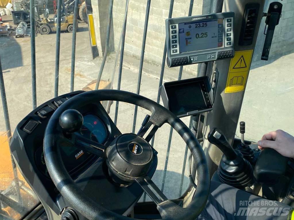 CASE 821 F Φορτωτές με λάστιχα (Τροχοφόροι)