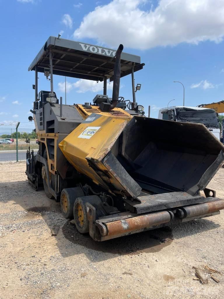 Volvo ABG 6870 Επίστρωση ασφάλτου