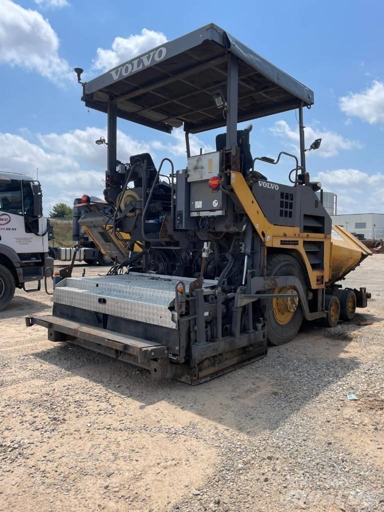 Volvo ABG 6870 Επίστρωση ασφάλτου