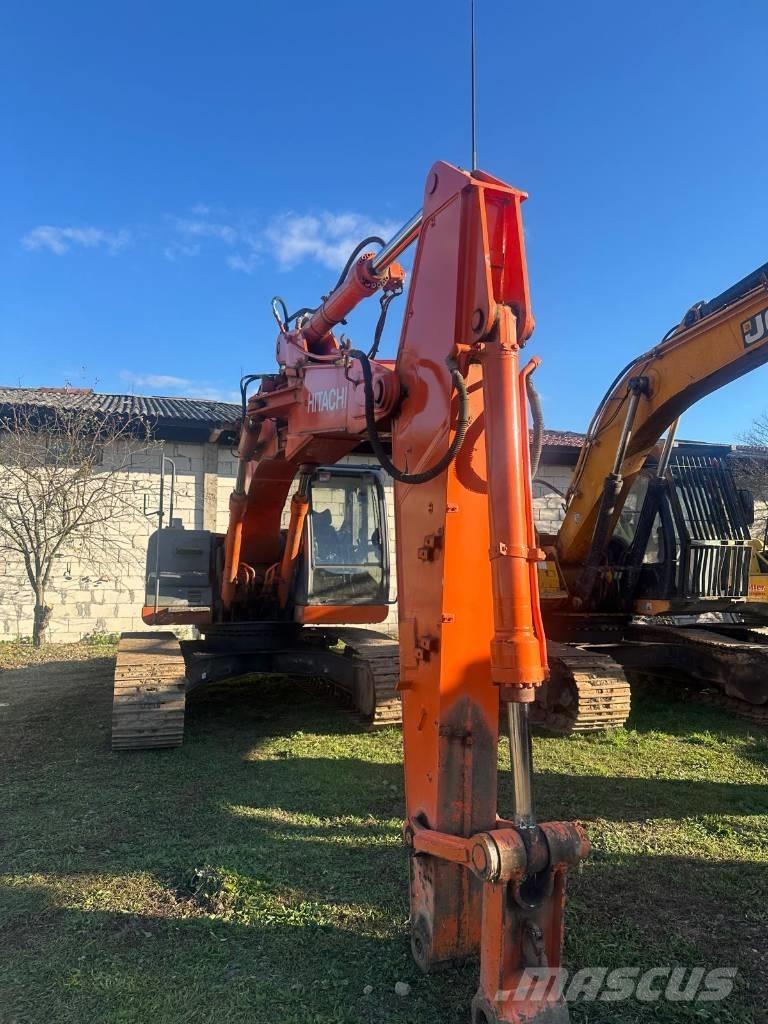 Hitachi ZAXIS 210LC Καμπίνες και εσωτερικό