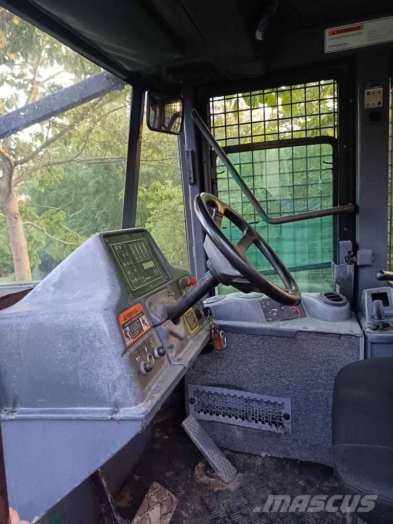 Timberjack 360 Μετατοπιστές