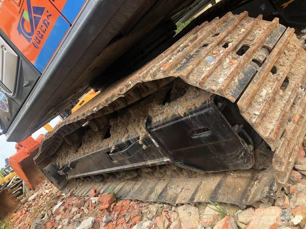 Hitachi ZX 210 Εκσκαφείς με ερπύστριες
