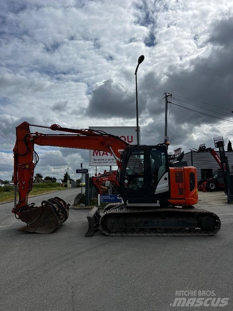 Hitachi ZX 135 US-6 Εκσκαφείς με ερπύστριες