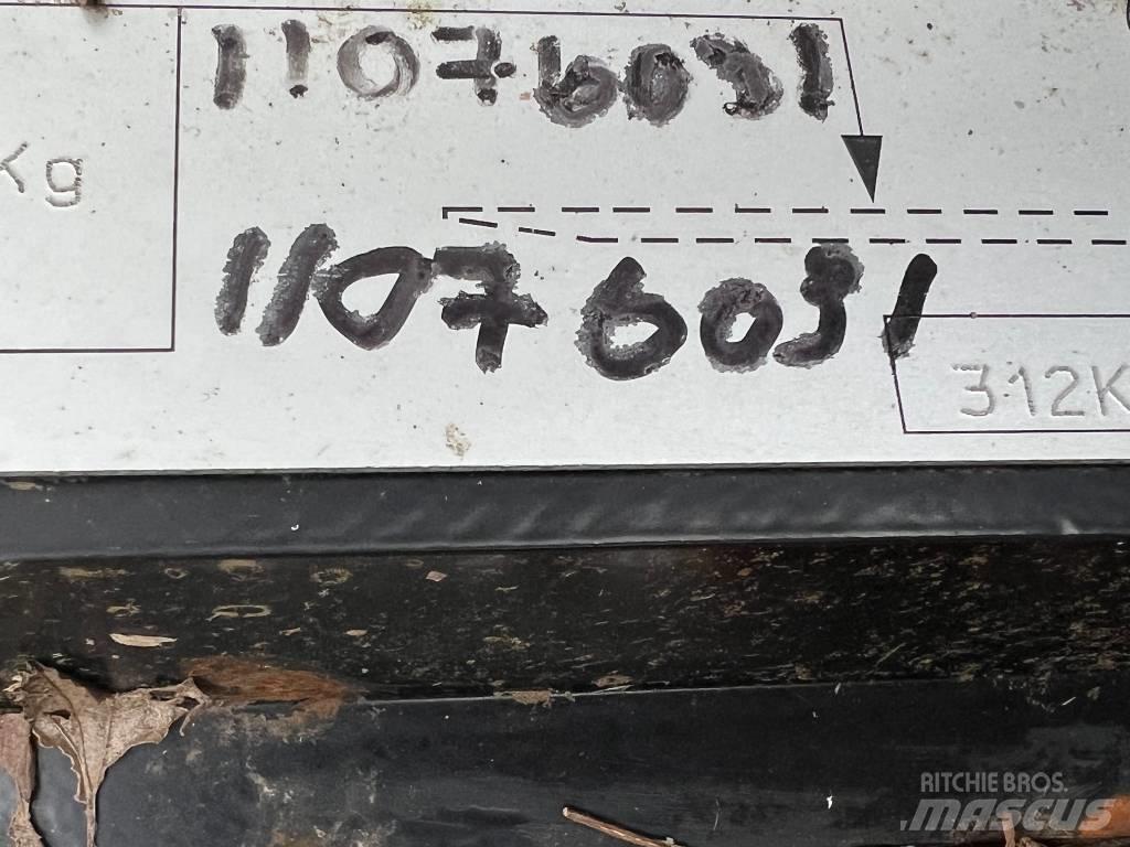 JCB QFIT HEADSTOCK Άλλες μηχανές φόρτωσης και σκαψίματος και εξαρτήματα