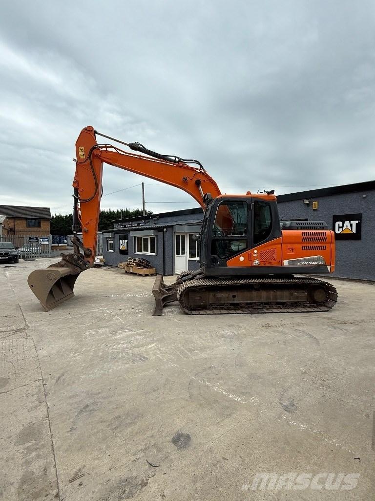 Doosan DX 140 LC Εκσκαφείς με ερπύστριες