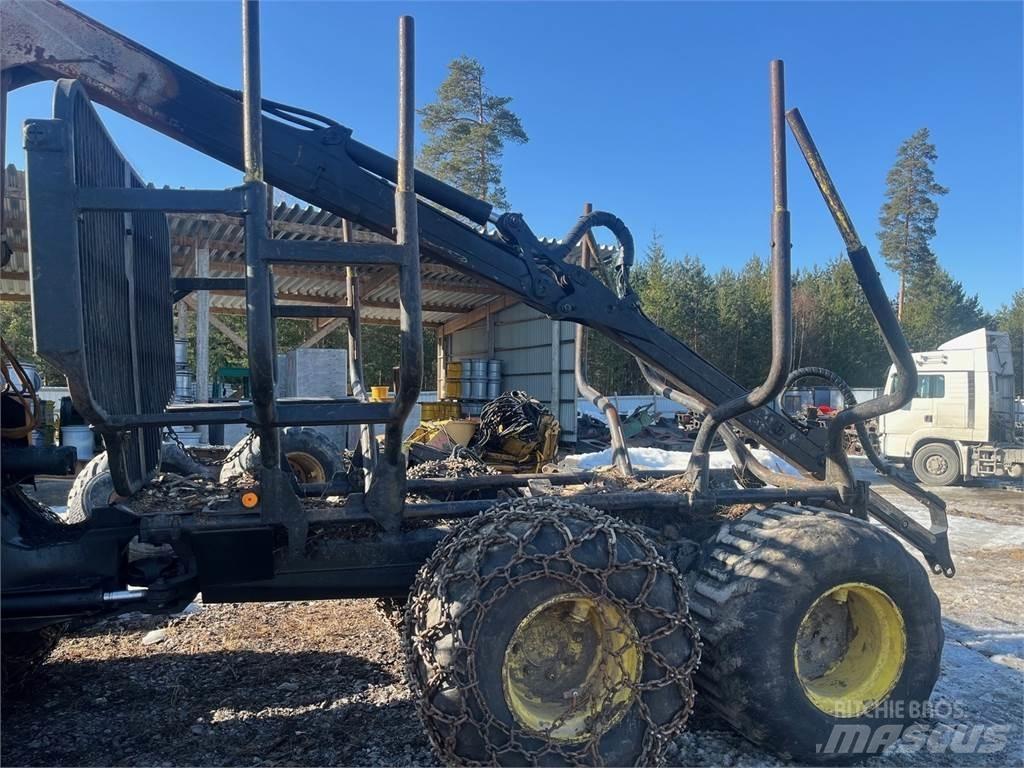Timberjack 810B Μεταφορείς ξυλείας