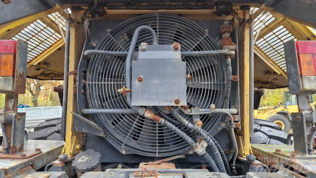 Komatsu WA 200 PZ-6 Φορτωτές με λάστιχα (Τροχοφόροι)