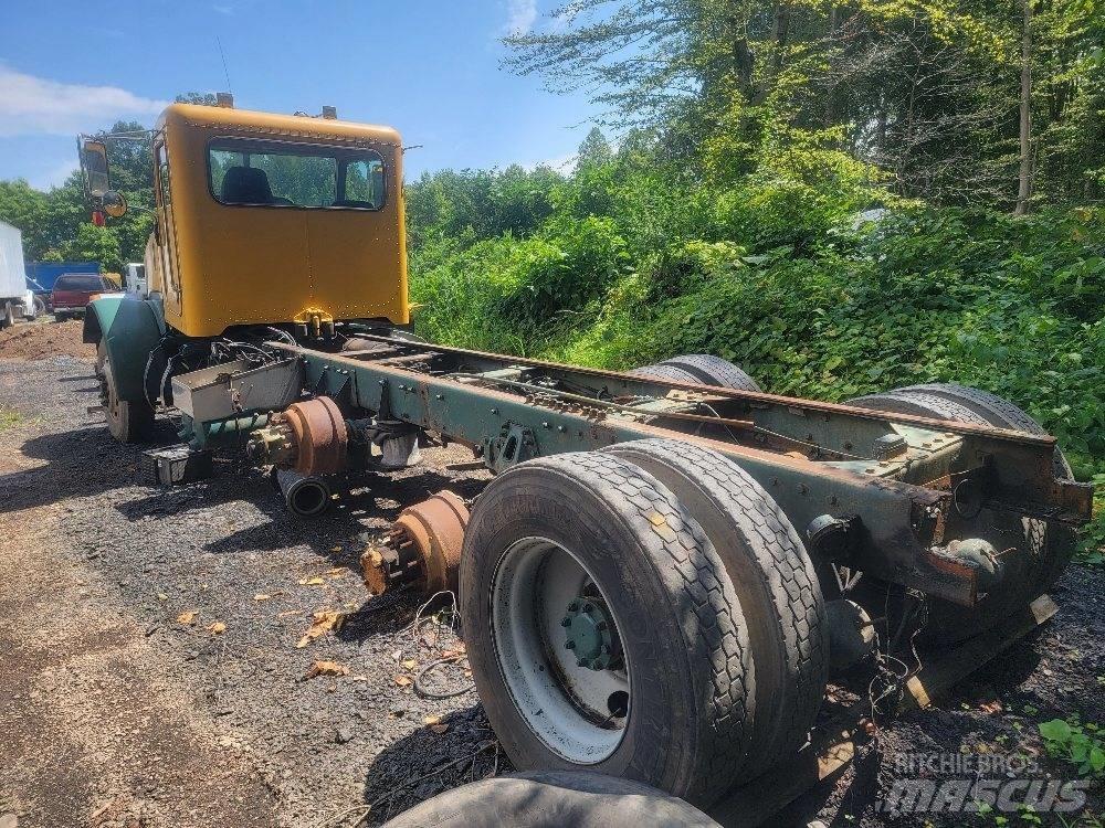 Peterbilt 357 Φορτηγά Ανατροπή