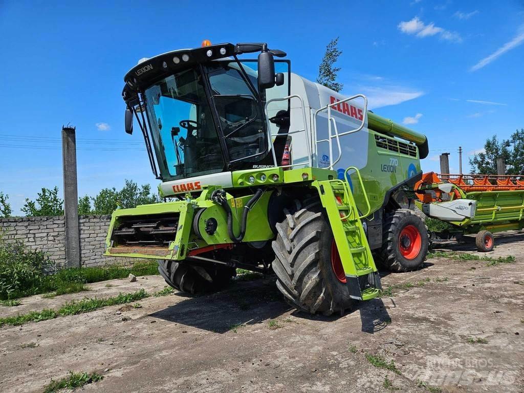 CLAAS Lexion 770 Θεριζοαλωνιστικές μηχανές