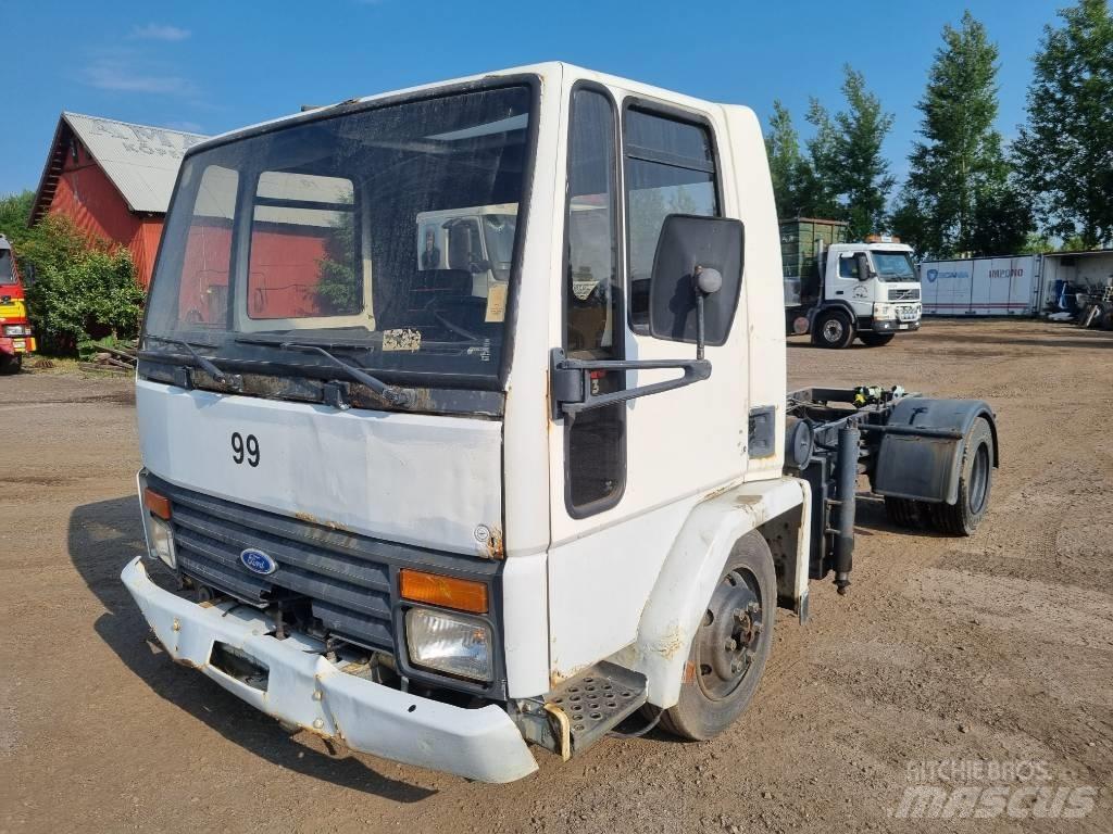 Ford CARGO 0713 Άλλα Φορτηγά