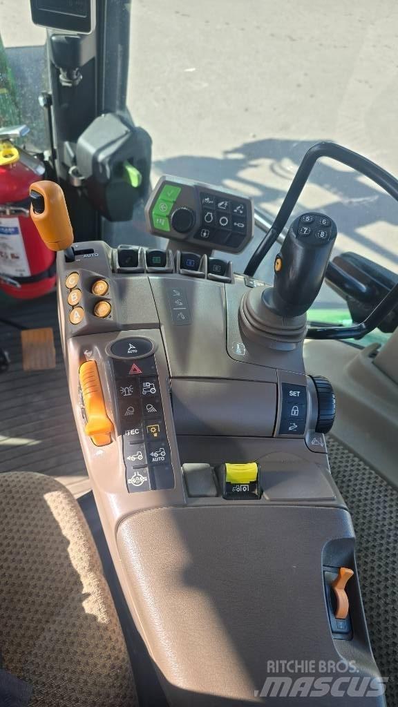 John Deere 5125R Τρακτέρ
