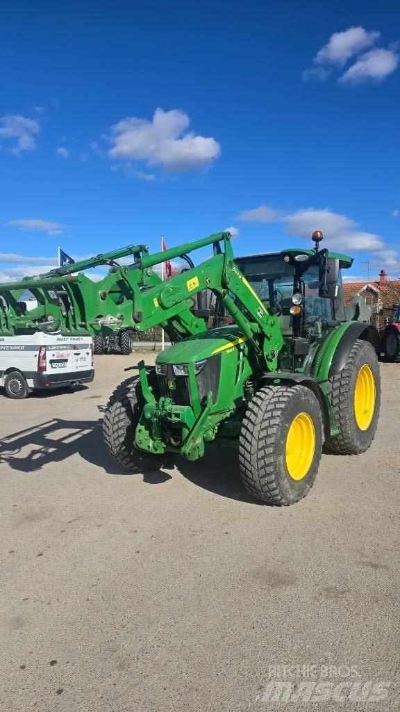 John Deere 5125R Τρακτέρ