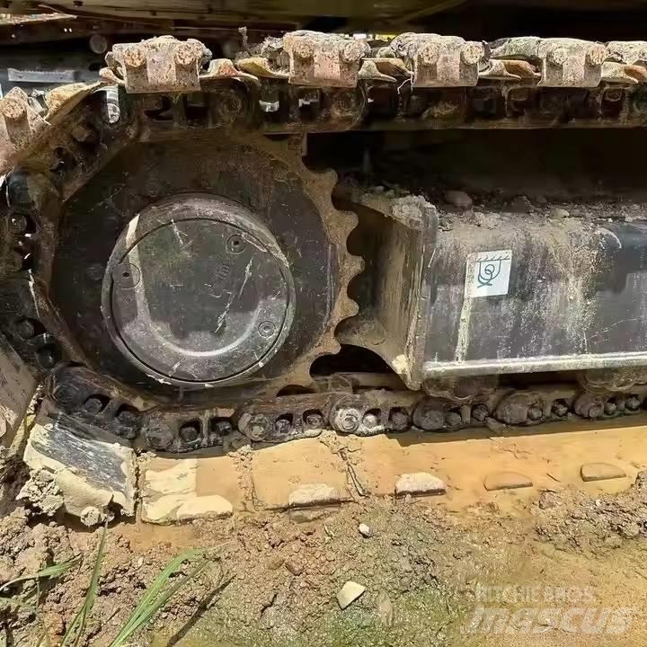 Komatsu PC70 Εκσκαφείς με ερπύστριες