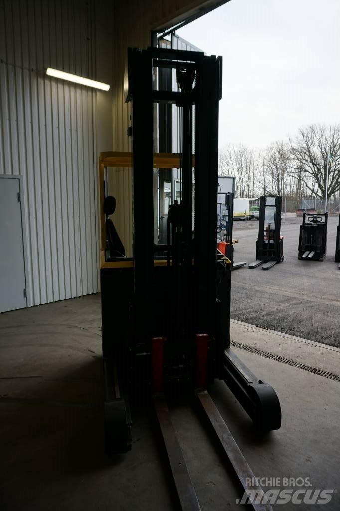Hyster R1.4 Ανυψωτικά στενών δρόμων