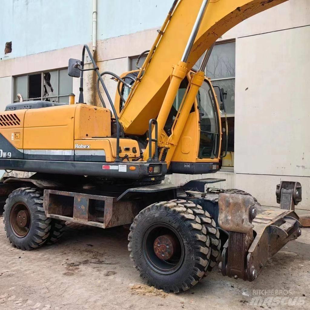 Hyundai 210-9 Εκσκαφείς με μπροστινό κάδο