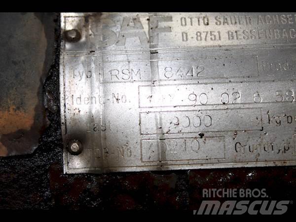 SAF RSM 8442 Άξονες