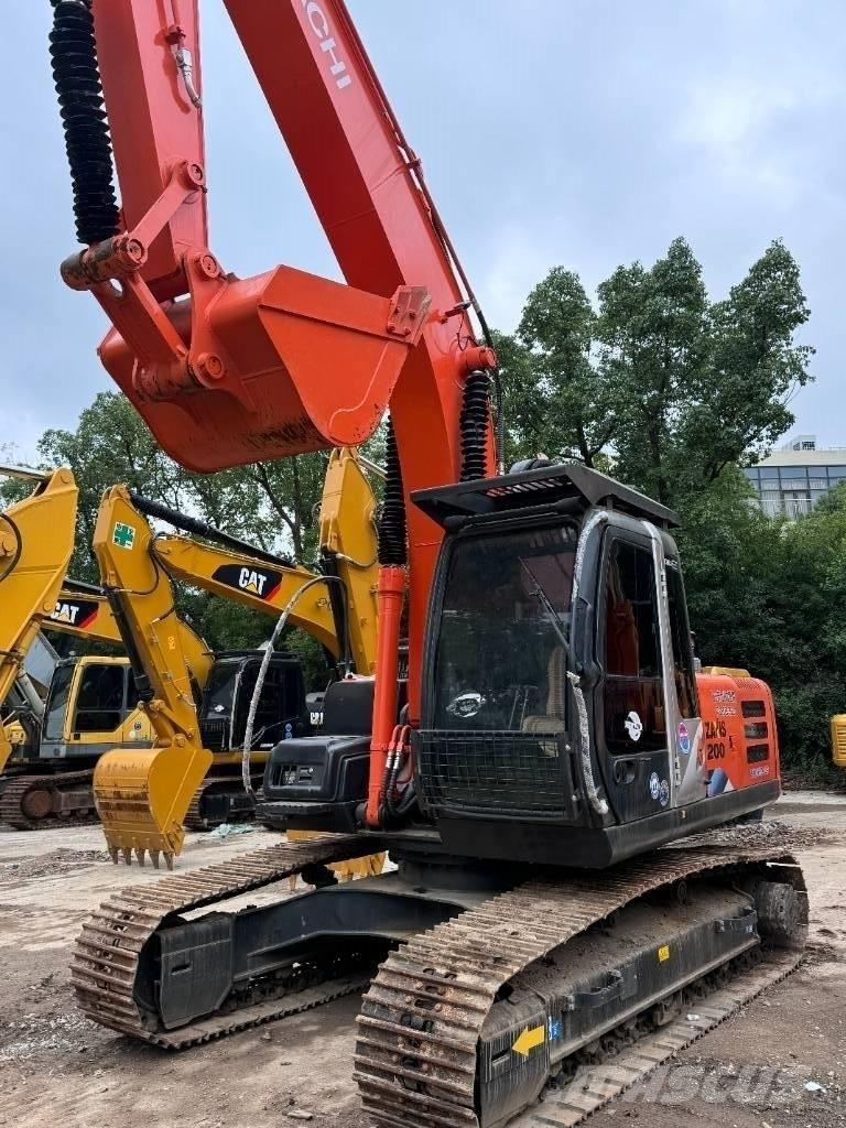 Hitachi ZX 200 Εκσκαφείς με ερπύστριες