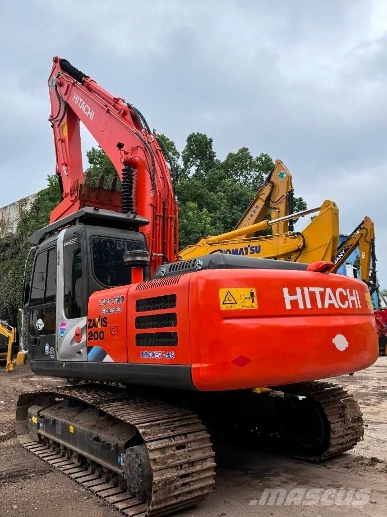 Hitachi ZX 200 Εκσκαφείς με ερπύστριες