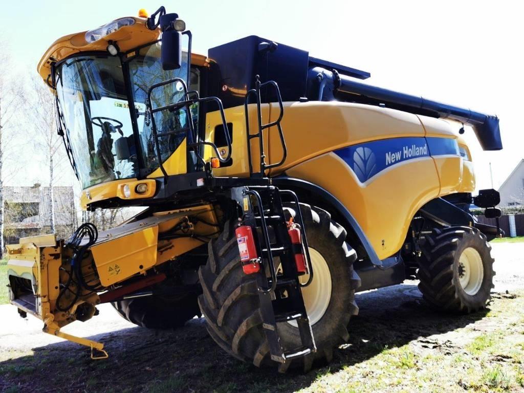 New Holland CX 8090 Θεριζοαλωνιστικές μηχανές