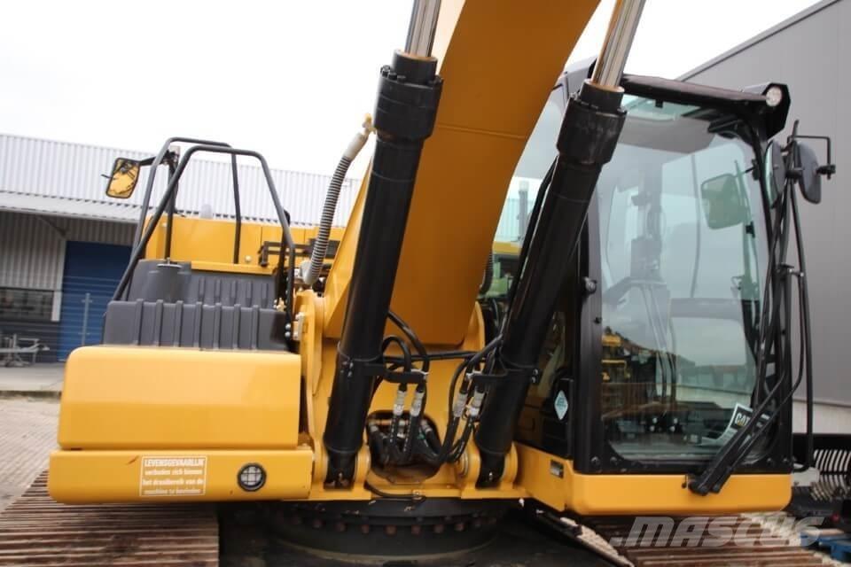 CAT 326-07 Εκσκαφείς με ερπύστριες
