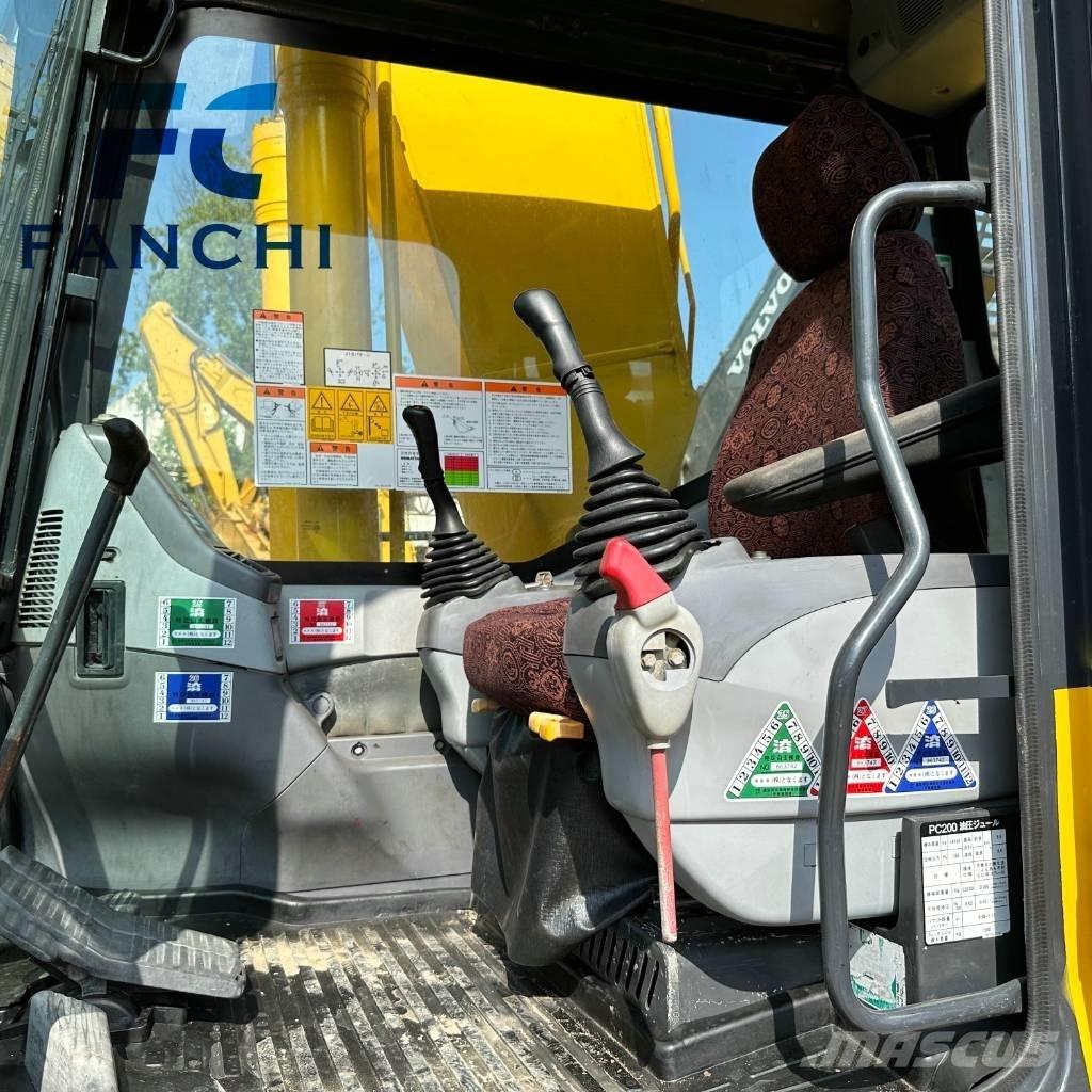 Komatsu PC 200-8 Εκσκαφείς με ερπύστριες