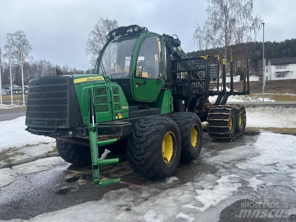 John Deere 1210 E Μεταφορείς ξυλείας