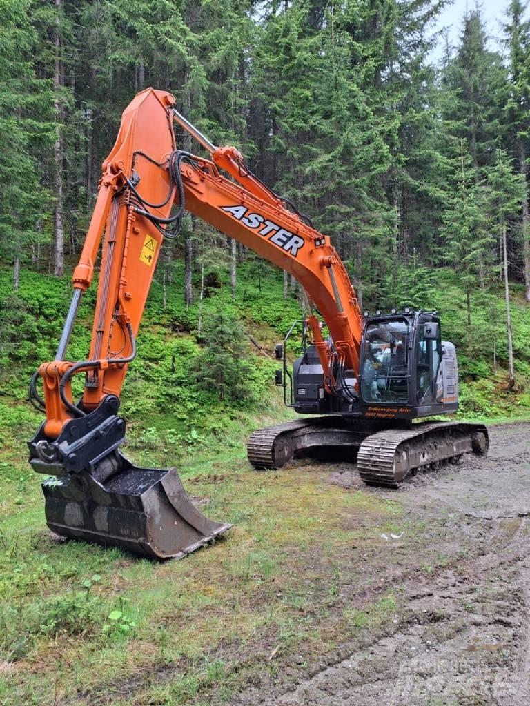 Hitachi ZX 225 US LC Εκσκαφείς με ερπύστριες