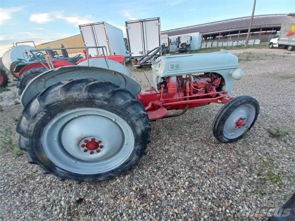 Ford 8N Τρακτέρ