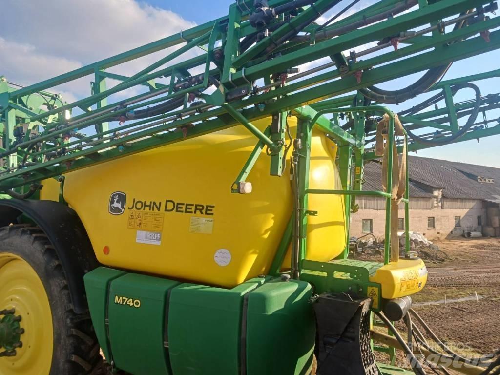 John Deere 740 Ρυμουλκούμενα ψεκαστικά